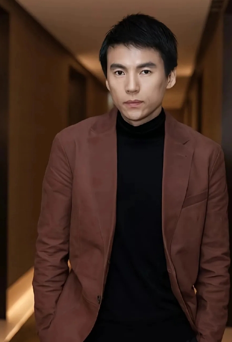 娱乐圈有个特 “轴” 的演员叫宋宁峰，他说过句特有意思的话：“要是我想炒作，就我