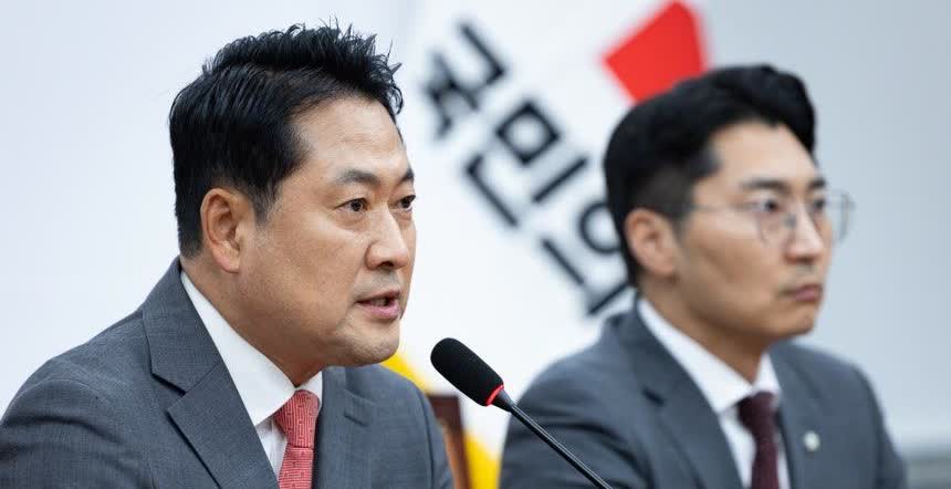国民力量党：“公务员之死，是政府无能的悲剧”……狠批李在明出演综艺节目

1