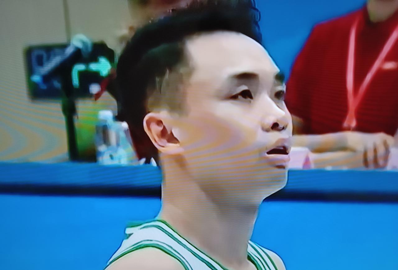 杜峰今晚上看了辽宁全运会男篮的表现，估计又失眠了。今晚杜峰看完辽宁队赵继伟，原帅