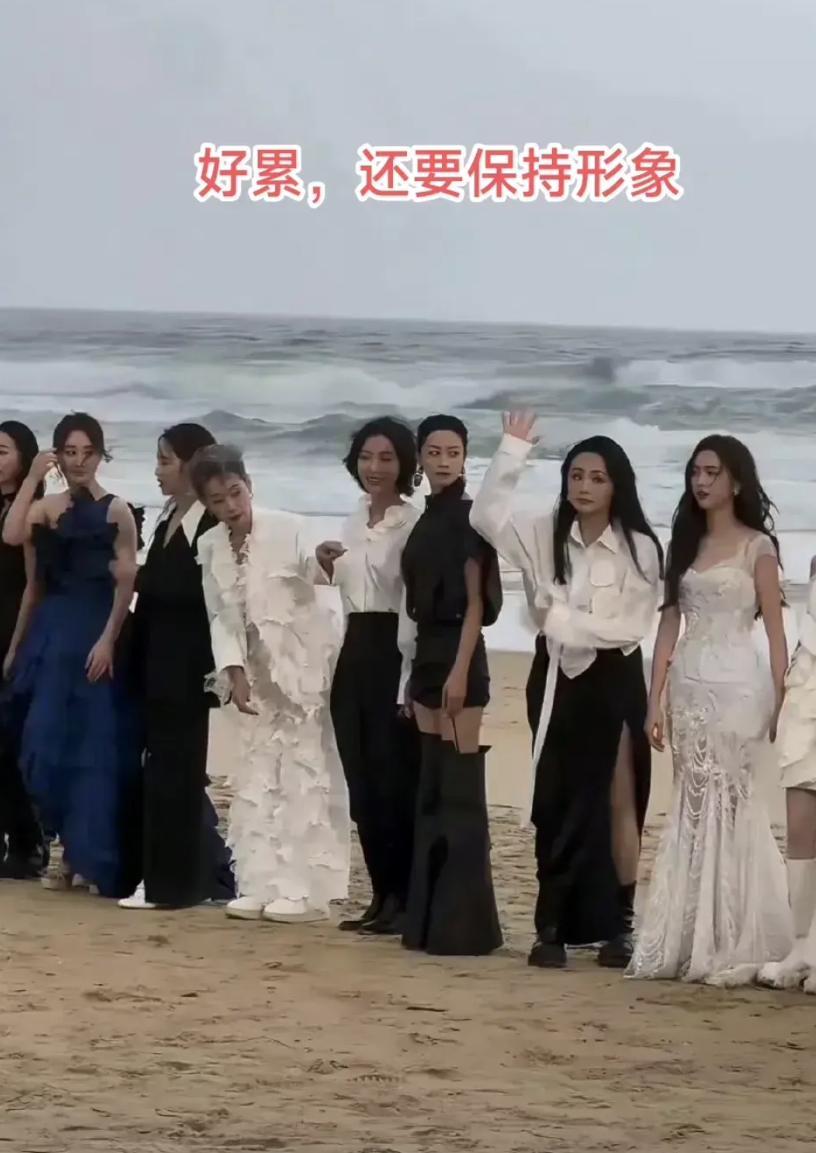 现在《浪姐6》里最后悔参加的不是一公就淘汰的王蓉，也不是被网友说的陈德容，更不是