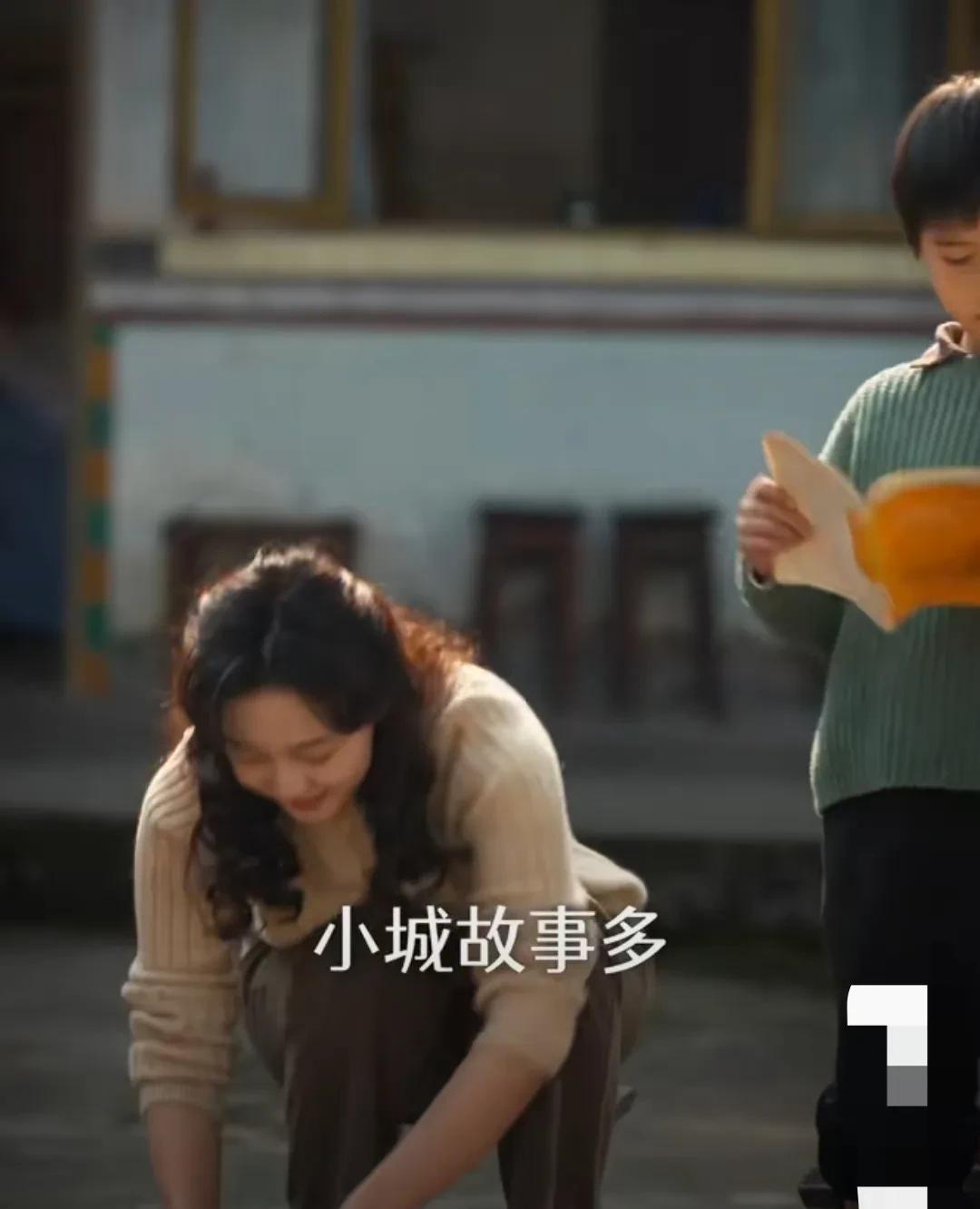 重组家庭真的能很幸福吗？最近追地道川渝父母爱情剧《家里家外》，感觉打开了重组家庭