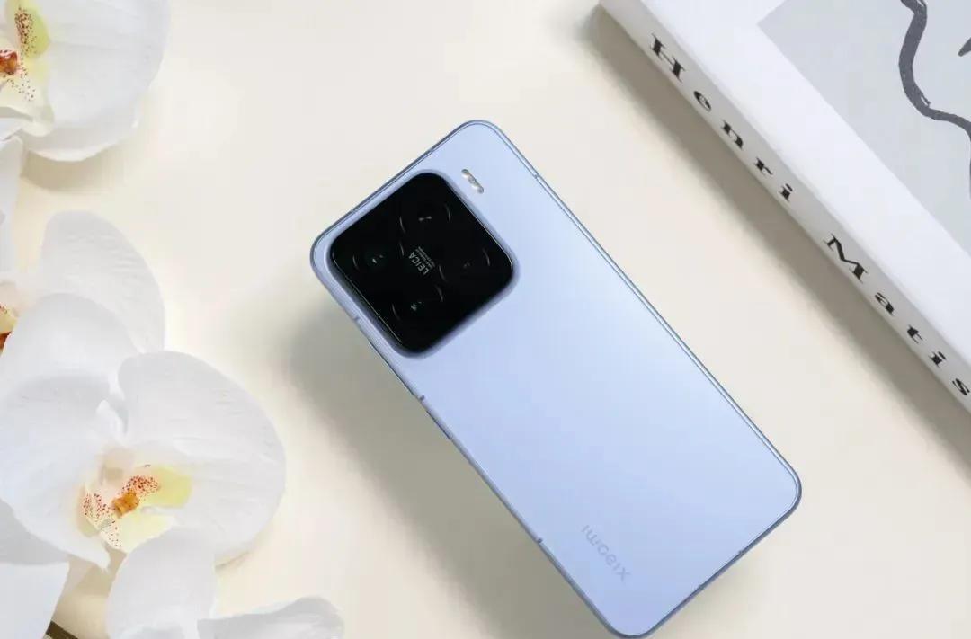 小米 15 这款手机太有吸引力了！6GB + 512GB 版本 4199 元的价