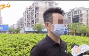 浙江杭州，杜先生去足浴店花598元做全身按摩，次日下身疼痛，被诊断为左侧附睾头囊
