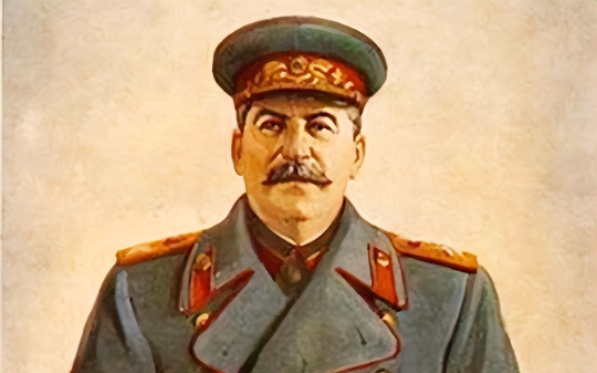 1937年，当中国深陷日本侵略摧残之际，斯大林为何会力排众议，坚定地答应帮助中国呢？