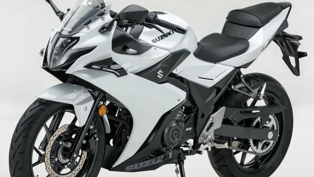 29匹马力+定风翼！铃木GSX250R新款申报，升级透镜大灯，动力首次提升