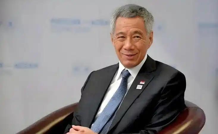 新加坡港，被中方“釜底抽薪”了！
新加坡港的繁荣建立在地理优势上。马六甲海峡是世