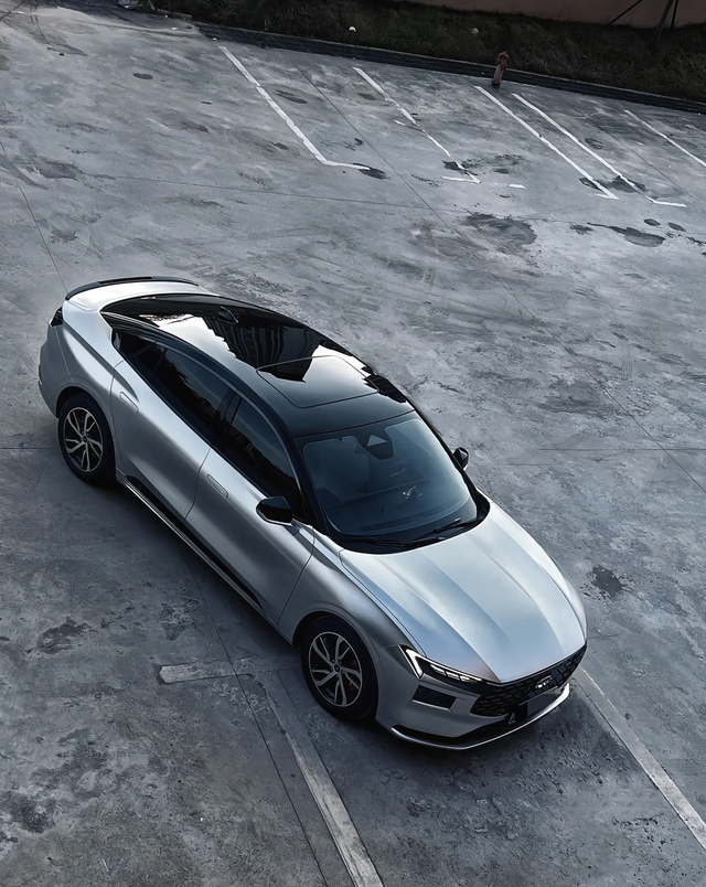 蒙迪欧OTA升级
从24年3月底买车截止到现在，我印象里新蒙迪欧一共进行过两次O