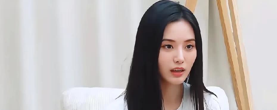 听完徐艺洋的讲述我就已经开始生气了，徐艺洋果然不是一般人

徐艺洋说有次吵架