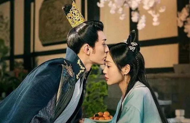 1147年，陆游休了妻子唐婉，不久之后，他就娶了一妻一妾。唐婉也改嫁给皇室后裔赵
