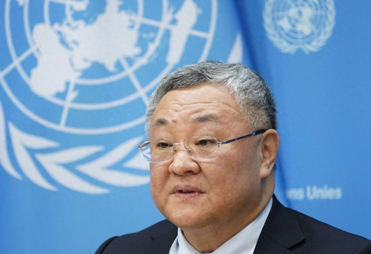 美国炸核设施，中国怒了全球要乱











世界要变天啦！美国突然对伊