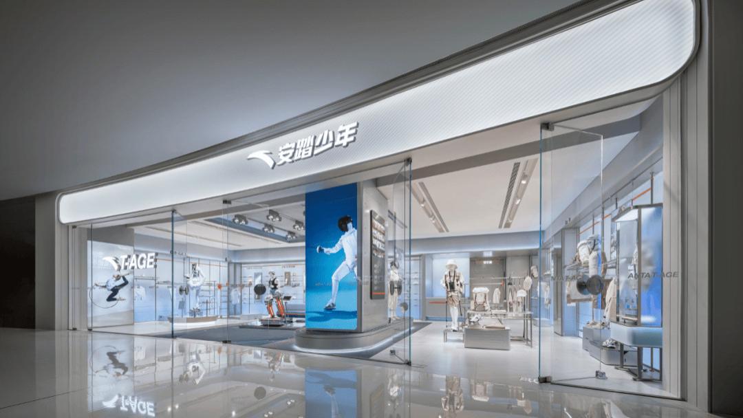 当一个运动品牌开出20种门店，意味着什么？丨巡店