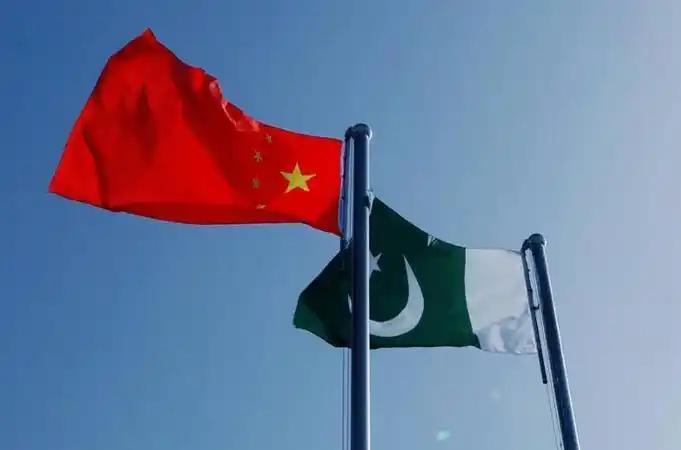 巴基斯坦总理夏巴兹前脚刚从中国引进40架歼-35隐身战机和红旗-19反导系统，可