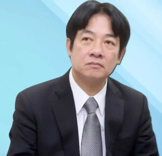 赖清德又双叒变脸，反攻梦碎想靠外援？
5月20日外媒报道，赖清德在就职周年前接受