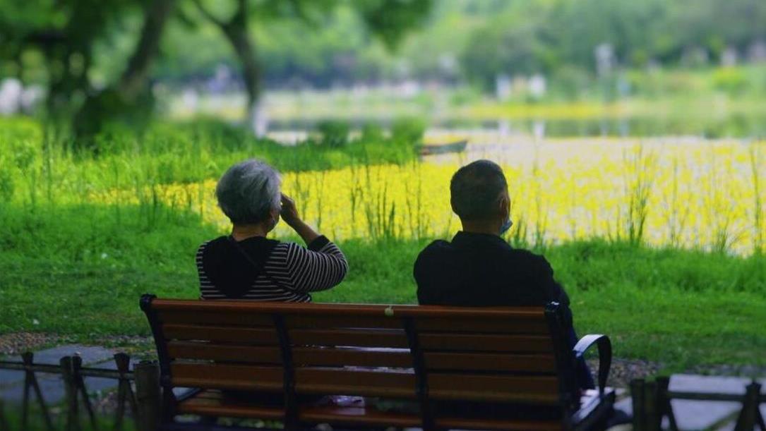 我64岁才发现：只生一个女儿的家庭，晚年难逃三种结局，两悲一喜