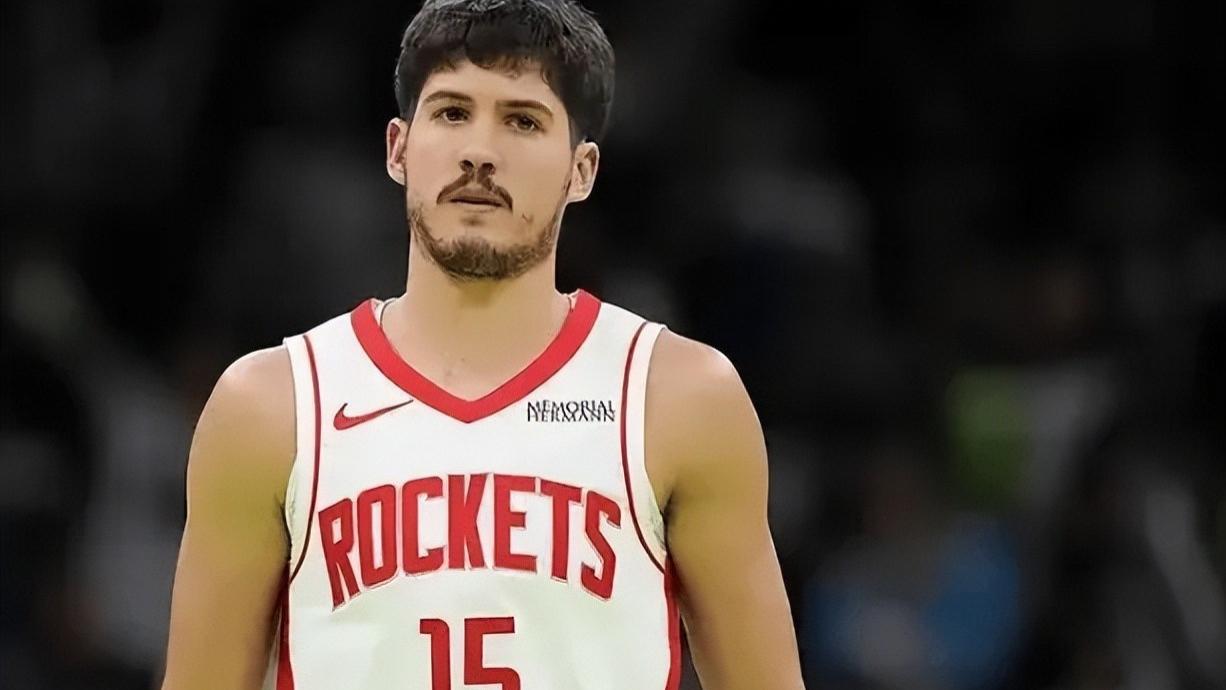 火箭114-104骑士迎3喜1忧！