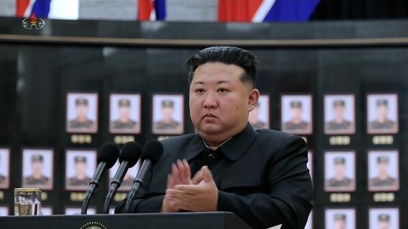 都让金正恩玩儿明白了，贴着中国建了核弹基地，在鸭绿江上游
美国战略与国际研究中心