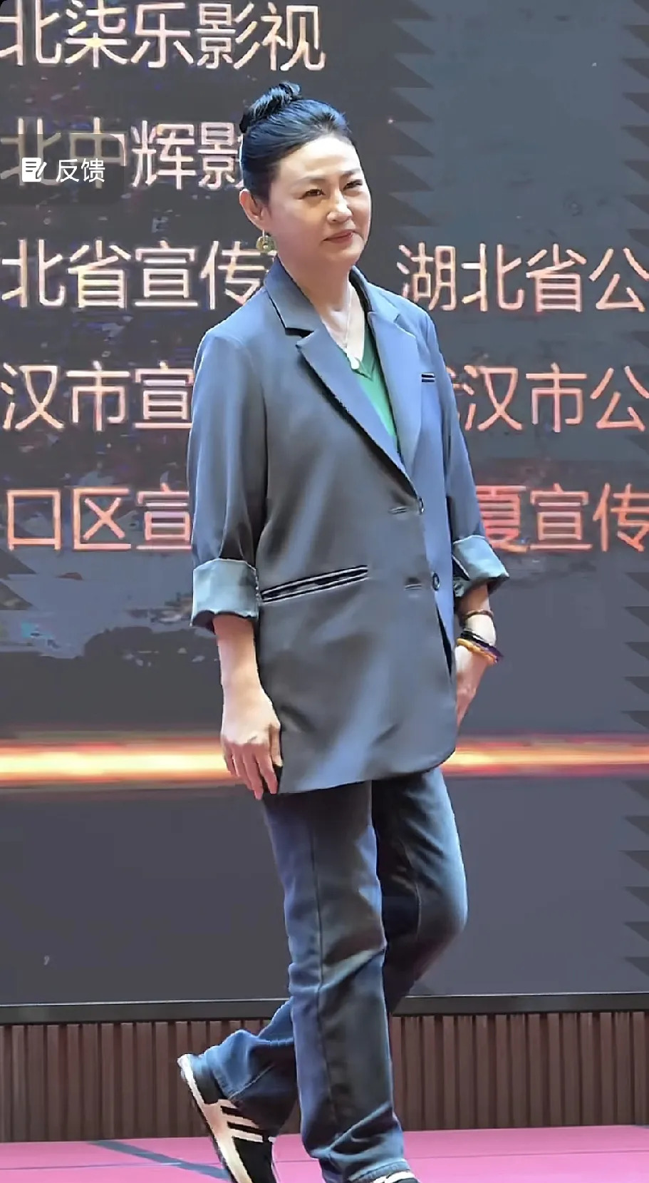 王思懿近照引网友感叹











天哪！这真的是当年的潘金莲吗？岁月这
