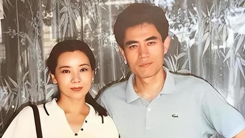 拍完戏就回家！长得风流倜傥却从不风流，这4位明星绝对是好男人