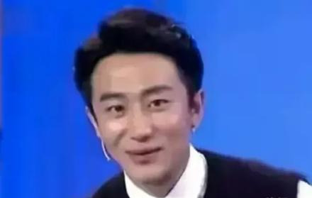 黄轩父亲去世的故事











晴天霹雳父亲离世









