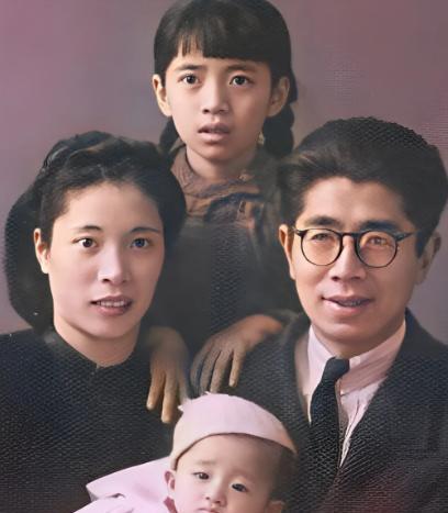 1945年，陈秀芝抛下年幼子女和丈夫常书鸿，跟下属私奔，多年后与女儿在杭州相遇，