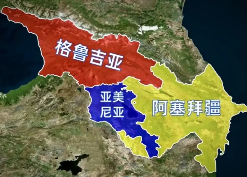 在高加索地区，阿塞拜疆一直都是最大的族群，只是后来没有全部独立建国。
阿塞拜疆自
