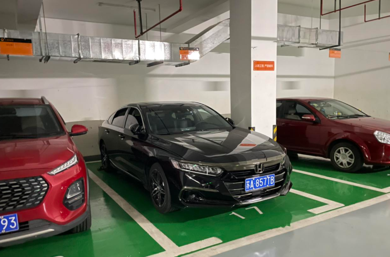 真实尊贵用车体验，不看绝对亏！
驾驶体验
1、首先是大家都在吐槽的隔音问题，这点