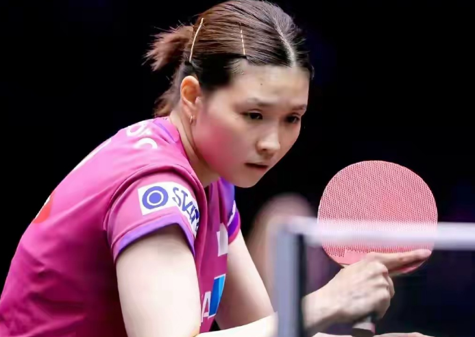 为什么徐奕能赢桥本帆乃香？

徐奕最大的优势是什么？
年轻！
徐奕才20岁，
体