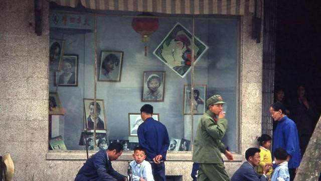 63岁大爷：再婚三年，我为继子买婚房，别人说我傻而我却笑了