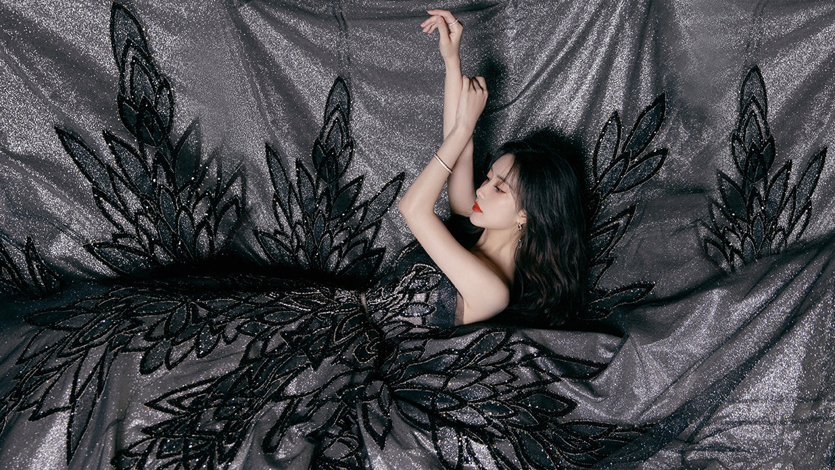 孟子义出席微博视界大会 获优秀艺能奖荣誉