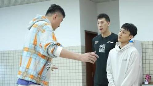 杜锋现场指导国手训练，杜润旺苦练三分球，徐杰赛场外吐露心声