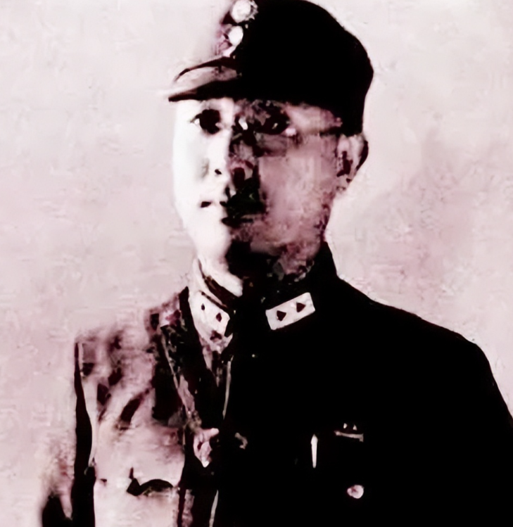 1949年5月13日，国民党中将张轸正在策划起义，突然接到了白崇禧的电话。这天，