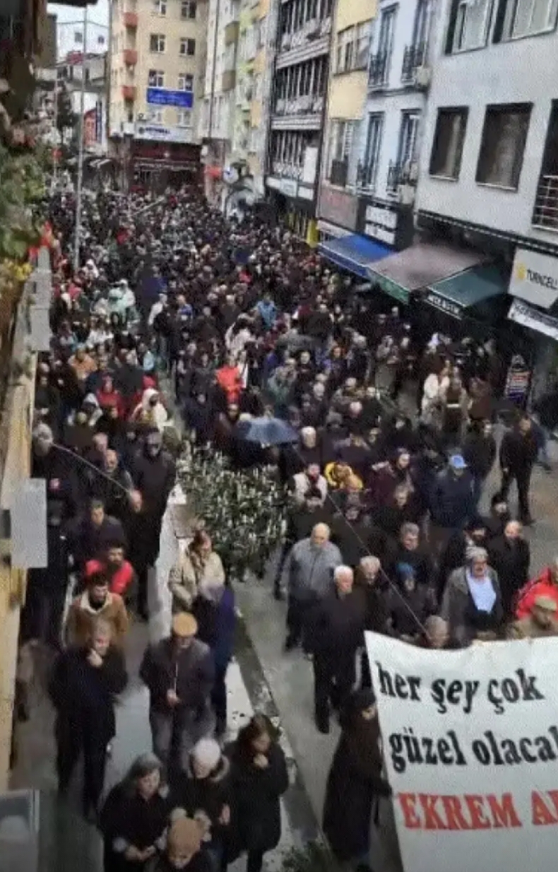 埃尔多安闯大祸，土耳其突然变天了！

出大事，万万没想到，土耳其爆发大规模游行示