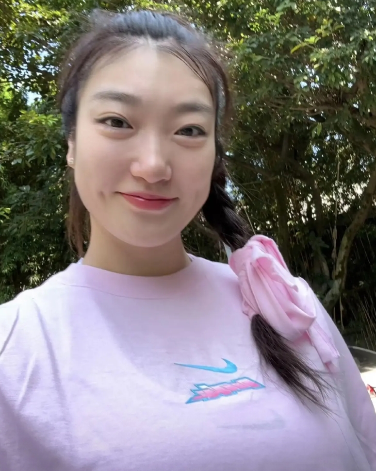 女篮的男教练不用李梦，让我想起女足的主教练贾秀全。
贾秀全说，我不需要要明星球员
