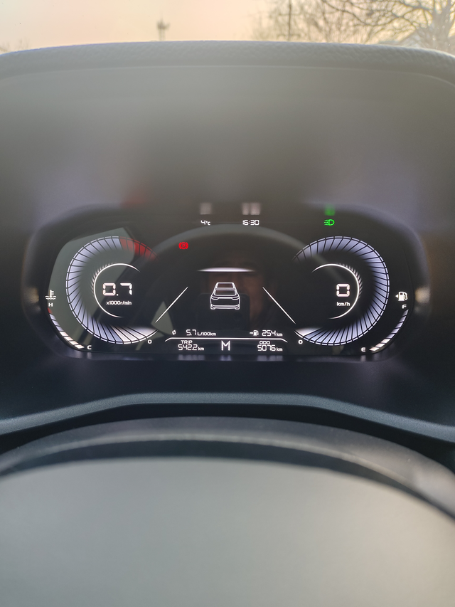 23款吉利帝豪手动挡
上次剩余150升然后加满油，中石化7.48一升。现在预算3