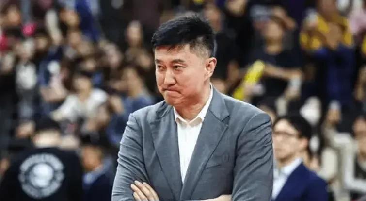 恕我直言，广东队为了多卖一场门票钱，已经到了丧心病狂的程度，我这么说真的不是哗众