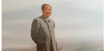 1956年，毛主席考察徐州，在接见徐州地委书记胡宏时，突然问他：“你知道‘四’下