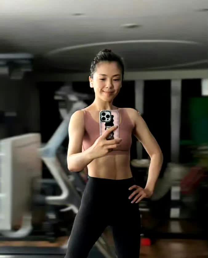 刘涛的腹肌真美啊！