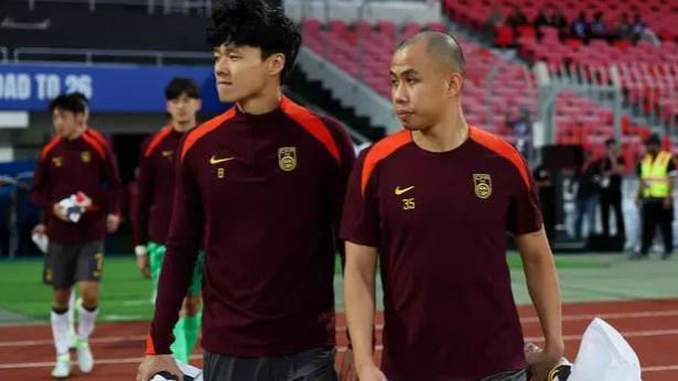国足紧急补招！伊万再出手，王钰栋无缘原因曝光，塞鸟有望首发