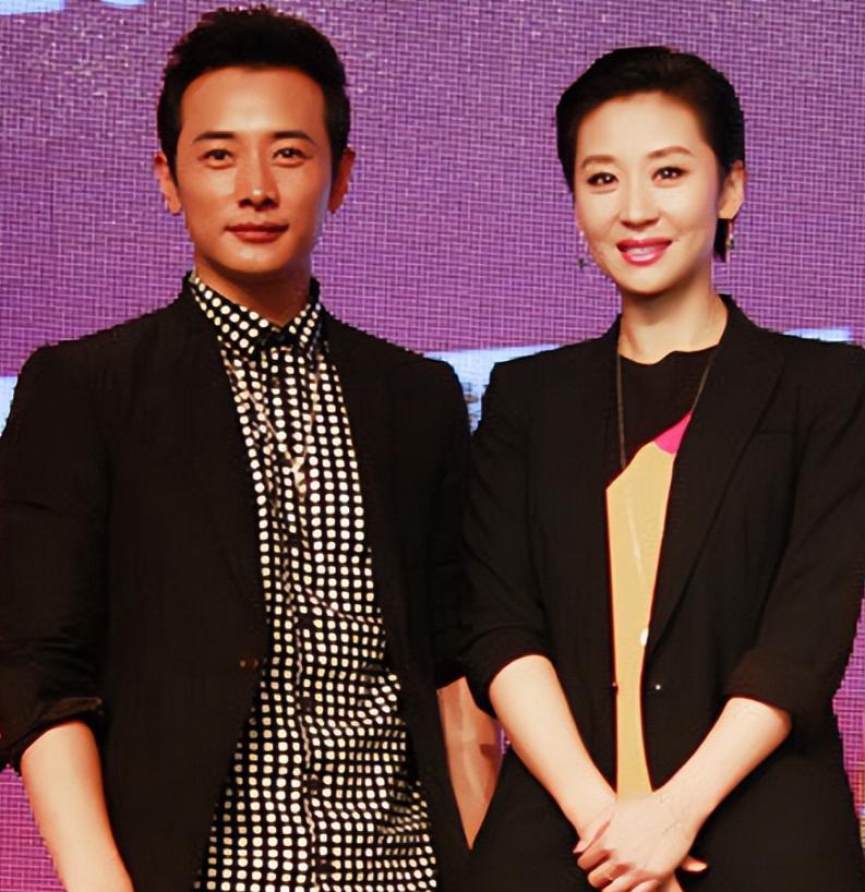 当年，苗圃的父亲病重，罗晋二话不说拿出仅有的20万帮忙，可是父亲病好后，苗圃却说