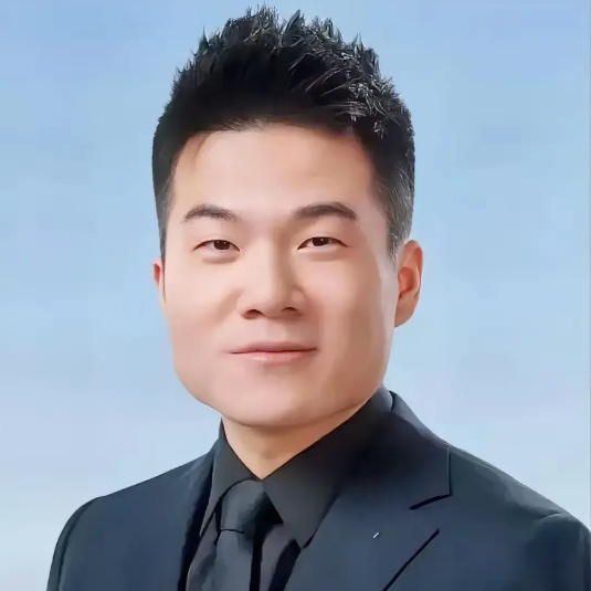 2024年抖音带货达人百强榜新鲜出炉，这结果可太让人惊掉下巴。

董宇辉单飞后的