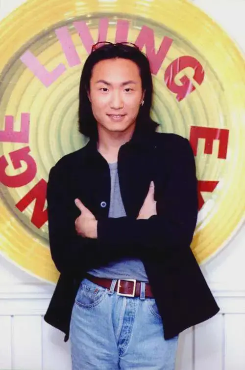 我心中我认为港台最声音好感情好唱功好的歌手是郑中基。谁赞成谁反对？他比张学友声音
