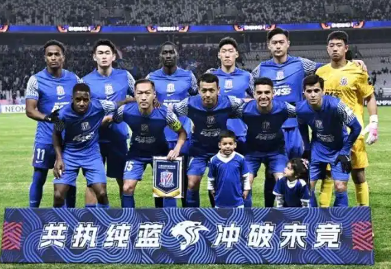 北京时间12月10日，亚冠精英联赛第6轮东亚区最后两场赛程如下：
第一场18：0