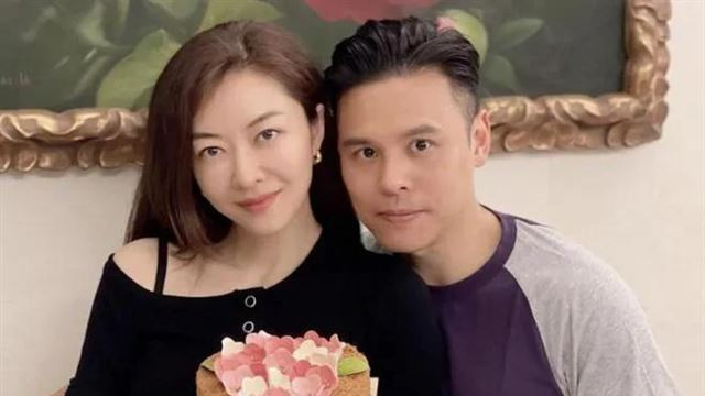 郭可盈林文龙庆结婚21周年，54岁郭可盈人老珠黄，熊黛林是弟媳