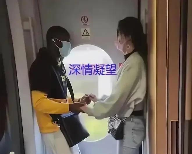 漂亮的女孩儿，你到底图啥！
有件事特别奇怪，我们的孩子（尤其是女孩），在小学，初