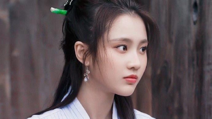 张艺谋审美再封神！《玉茗茶骨》娜扎程潇皆惊艳，却被张慧雯的古典感绝杀