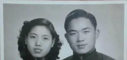 一名中国远征军人与一名日本女护士结为夫妻。十多年后，有人找上护士说：“你是否愿意