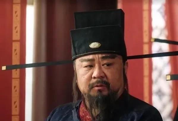 宋真宗赏赐了一壶酒给宰相王旦，叮嘱回去后务必和家人同饮。王旦回去打开酒壶，发现里