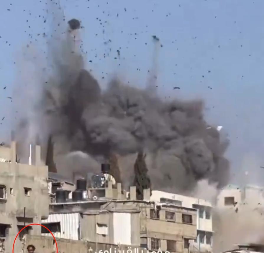 哈马斯故意将一名女孩和一台摄像机放置在他们知道以色列空军会瞄准的区域，而以色列事