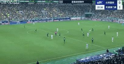 国安标准丢球又来了，36分钟了，国安仍然0-1落后天津津门虎！
这个丢球是标准国