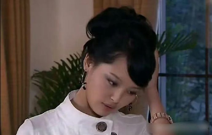 当年《丑女无敌》里的辛芷蕾，和现在大不一样，这状态绝了 ​​​